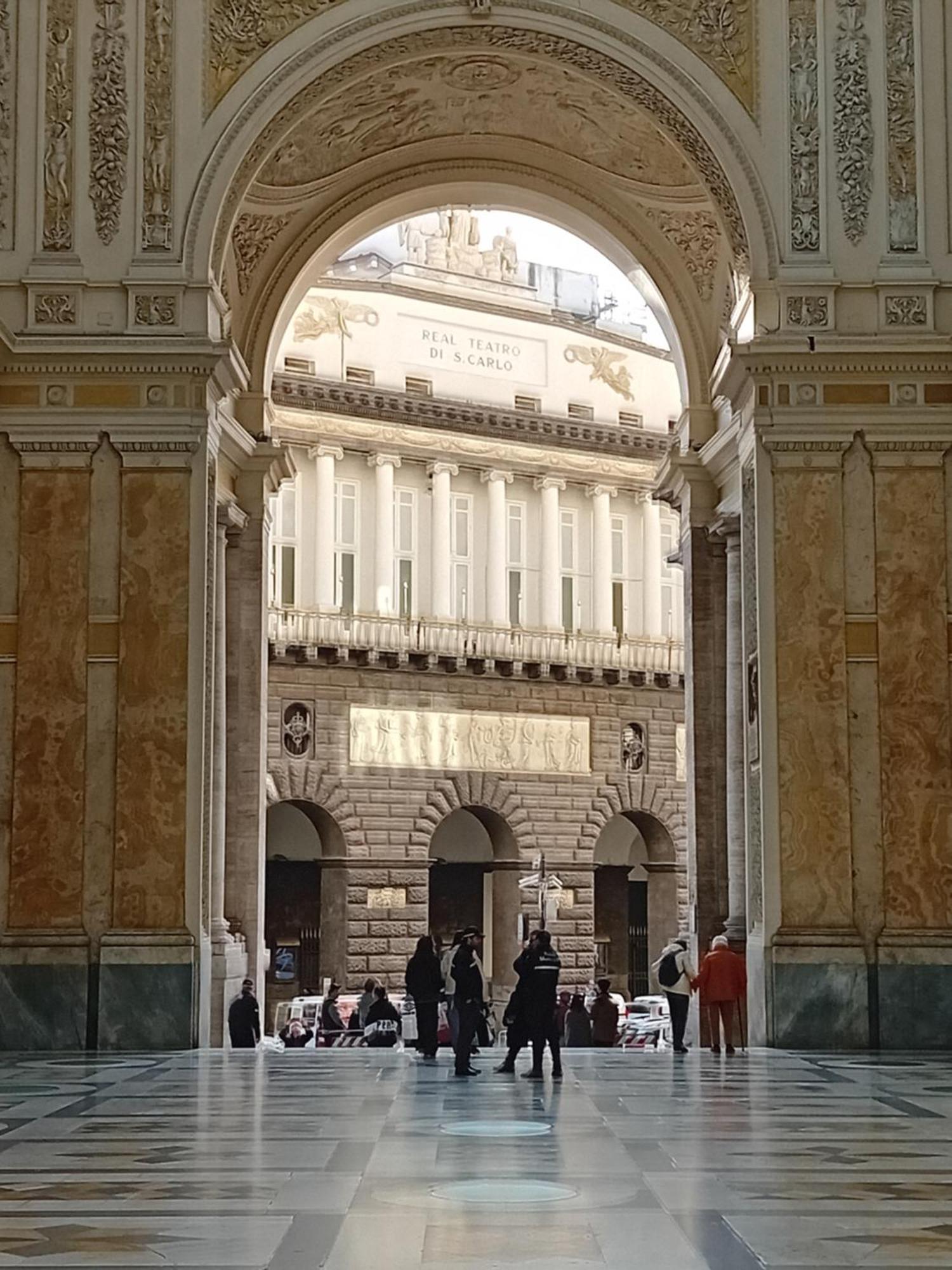 Di Enrico * Naples